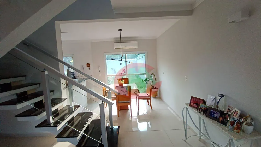 Sobrado, 3 quartos, 185 m² - Foto 2