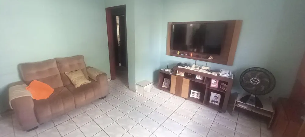 Casa, 5 quartos, 148 m² - Foto 1