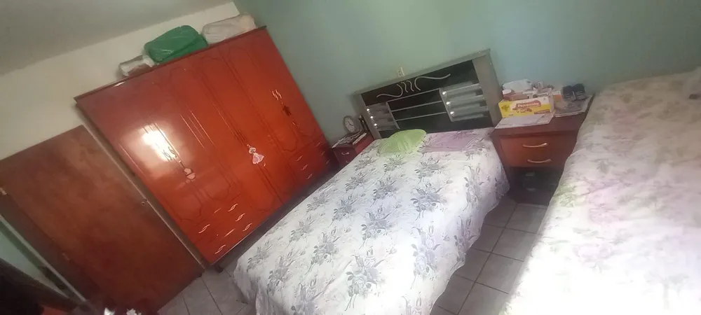 Casa, 5 quartos, 148 m² - Foto 2