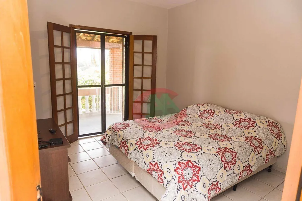 Chácara, 4 quartos, 1000 m² - Foto 4