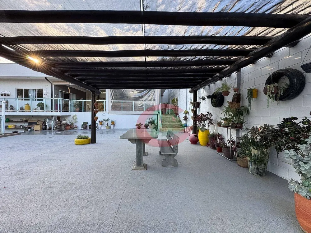 Chácara, 4 quartos, 1101 m² - Foto 2