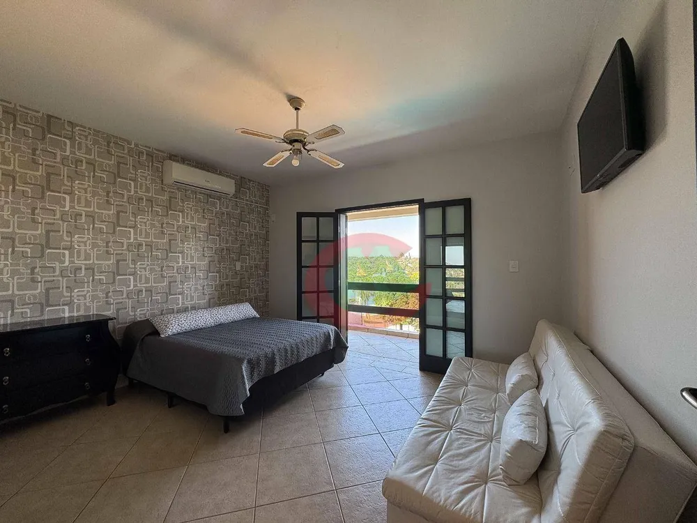 Chácara, 4 quartos, 2250 m² - Foto 4