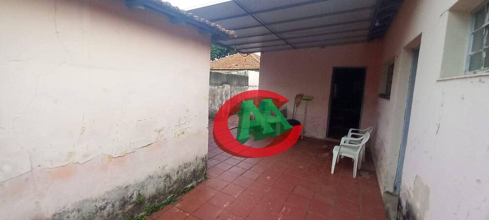 Casa à venda com 5 quartos, 222m² - Foto 17