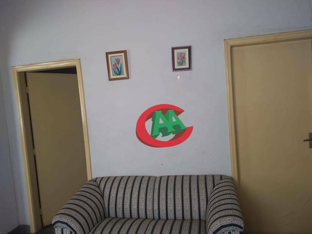 Casa à venda com 5 quartos, 222m² - Foto 4