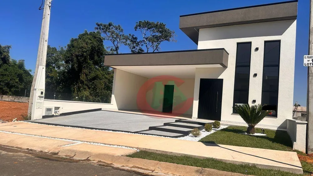 Casa, 3 quartos, 207 m² - Foto 1