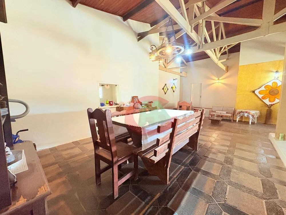 Chácara, 5 quartos, 2500 m² - Foto 2