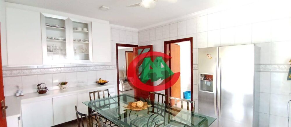 Chácara à venda com 3 quartos, 269m² - Foto 12