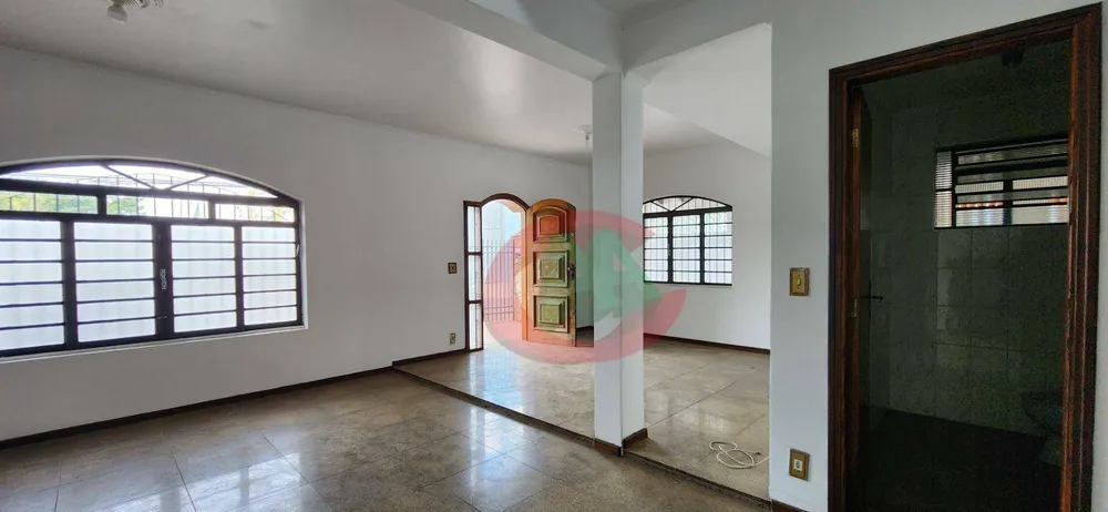 Sobrado, 4 quartos, 377 m² - Foto 2