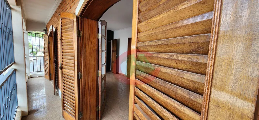 Sobrado, 4 quartos, 377 m² - Foto 9