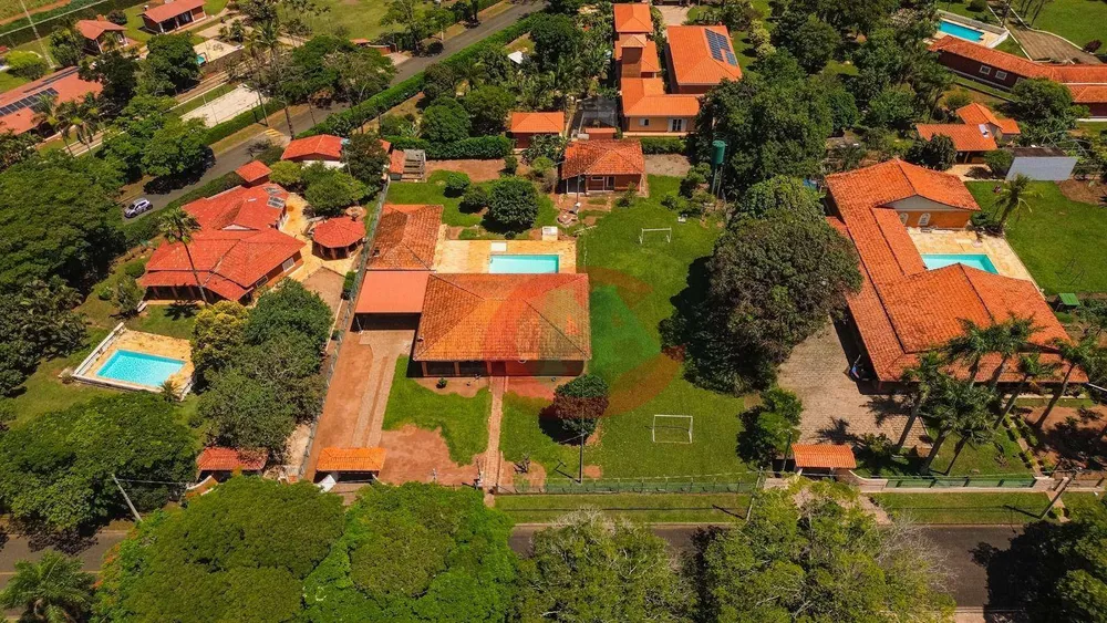 Chácara, 4 quartos, 3000 m² - Foto 1