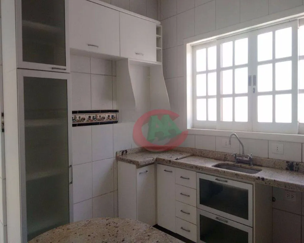 Casa, 3 quartos, 207 m² - Foto 3