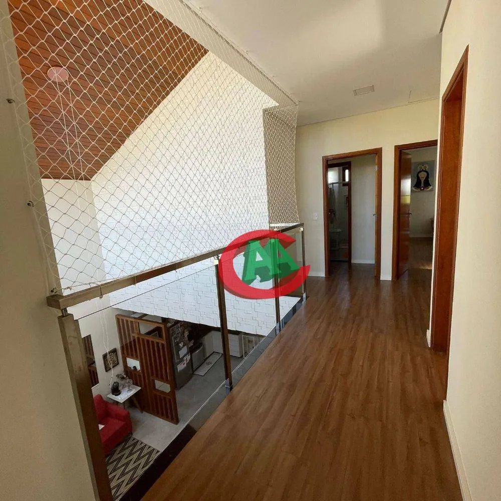 Sobrado, 3 quartos, 239 m² - Foto 2