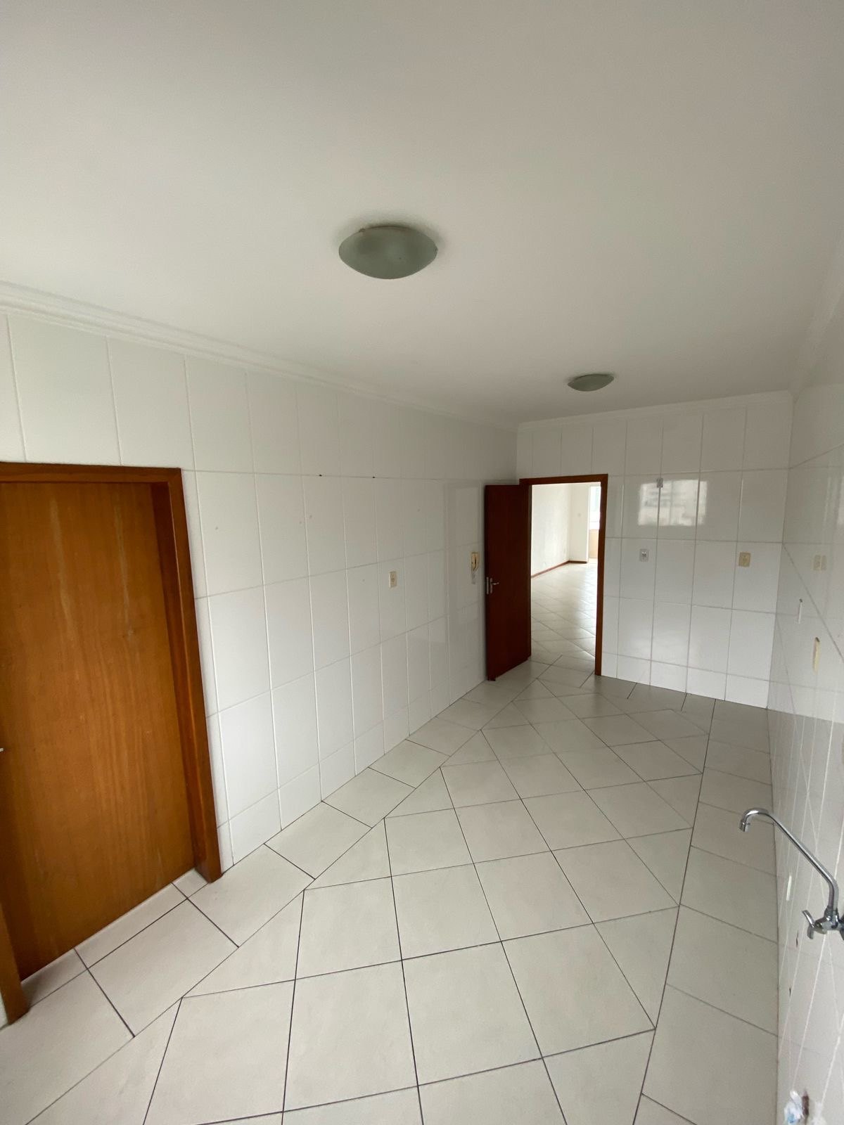 Apartamento para alugar com 3 quartos, 115m² - Foto 10