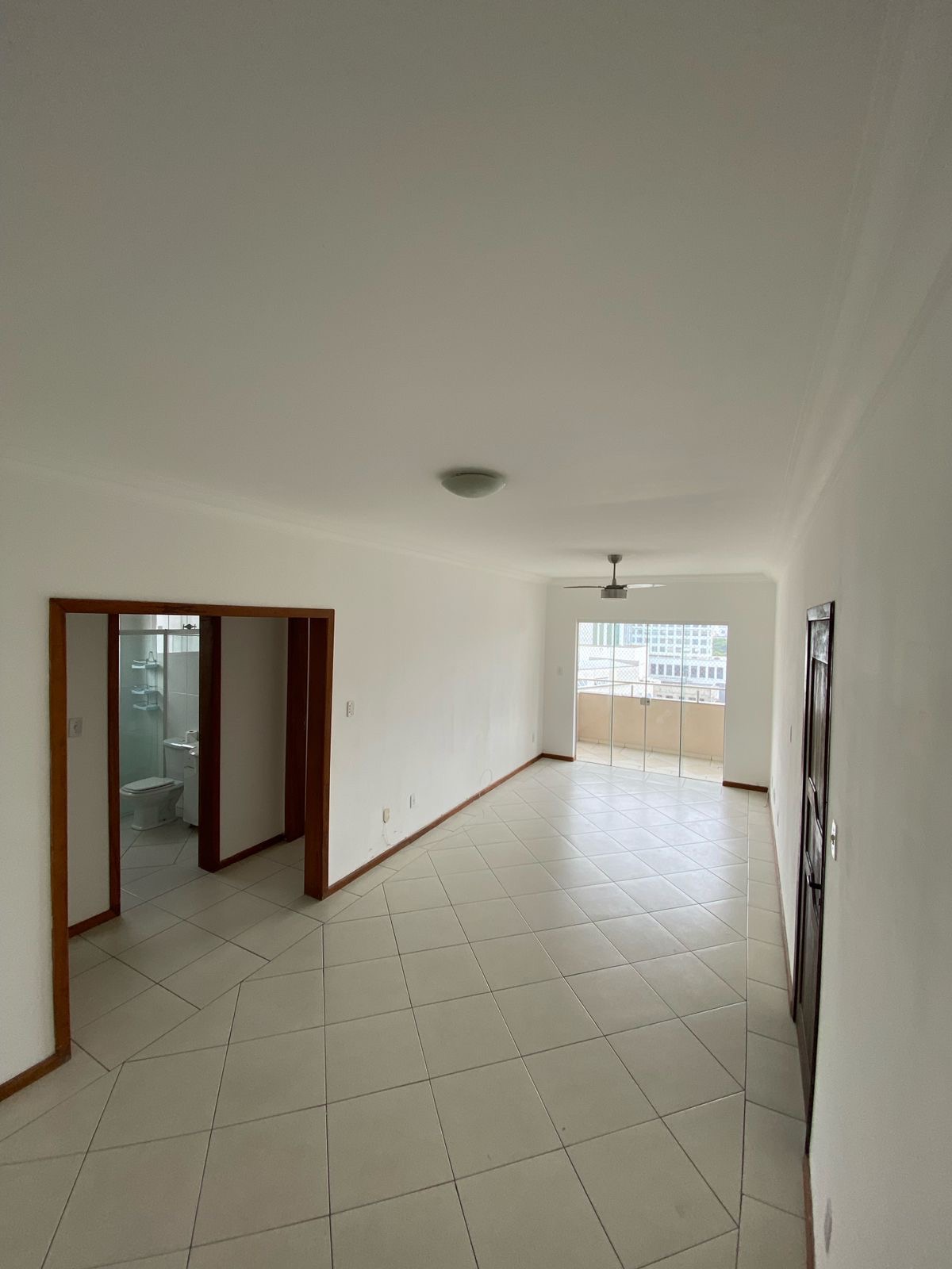 Apartamento para alugar com 3 quartos, 115m² - Foto 6