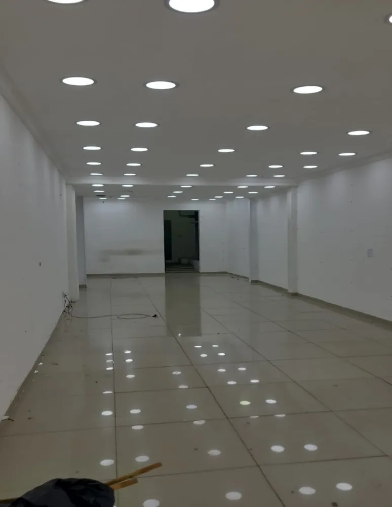 Prédio Inteiro - Foto 1