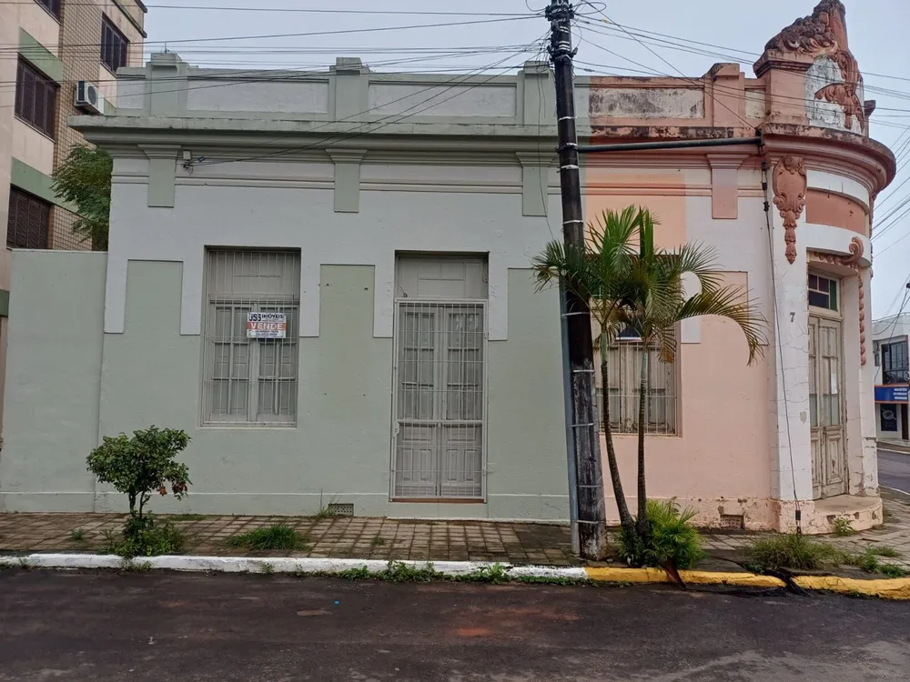 Casa, 3 quartos, 217 m² - Foto 1