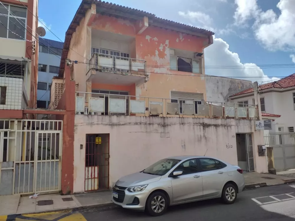 Casa à venda com 12 quartos, 700m² - Foto 2