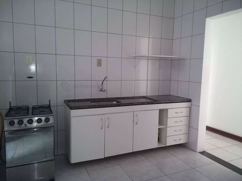 Apartamento à venda com 3 quartos, 140m² - Foto 4