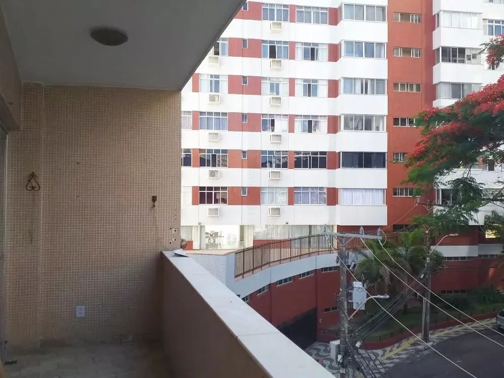 Apartamento à venda com 3 quartos, 120m² - Foto 1