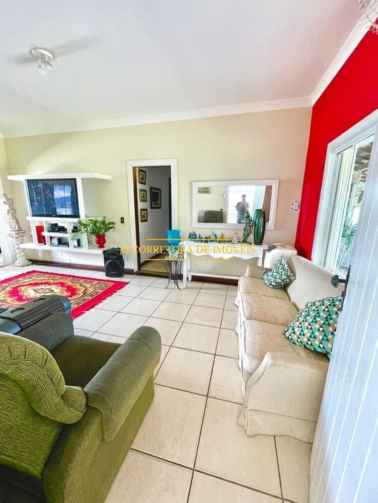 Casa à venda com 3 quartos, 725m² - Foto 1