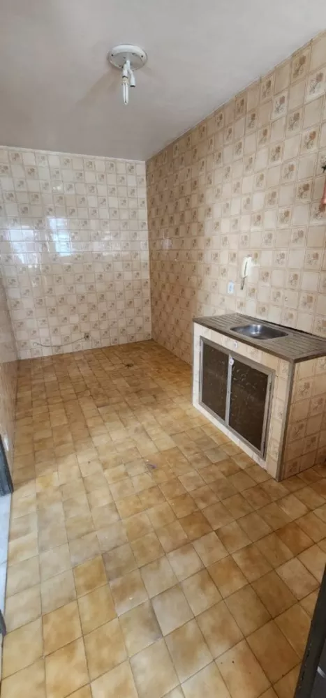 Casa, 2 quartos, 225 m² - Foto 1