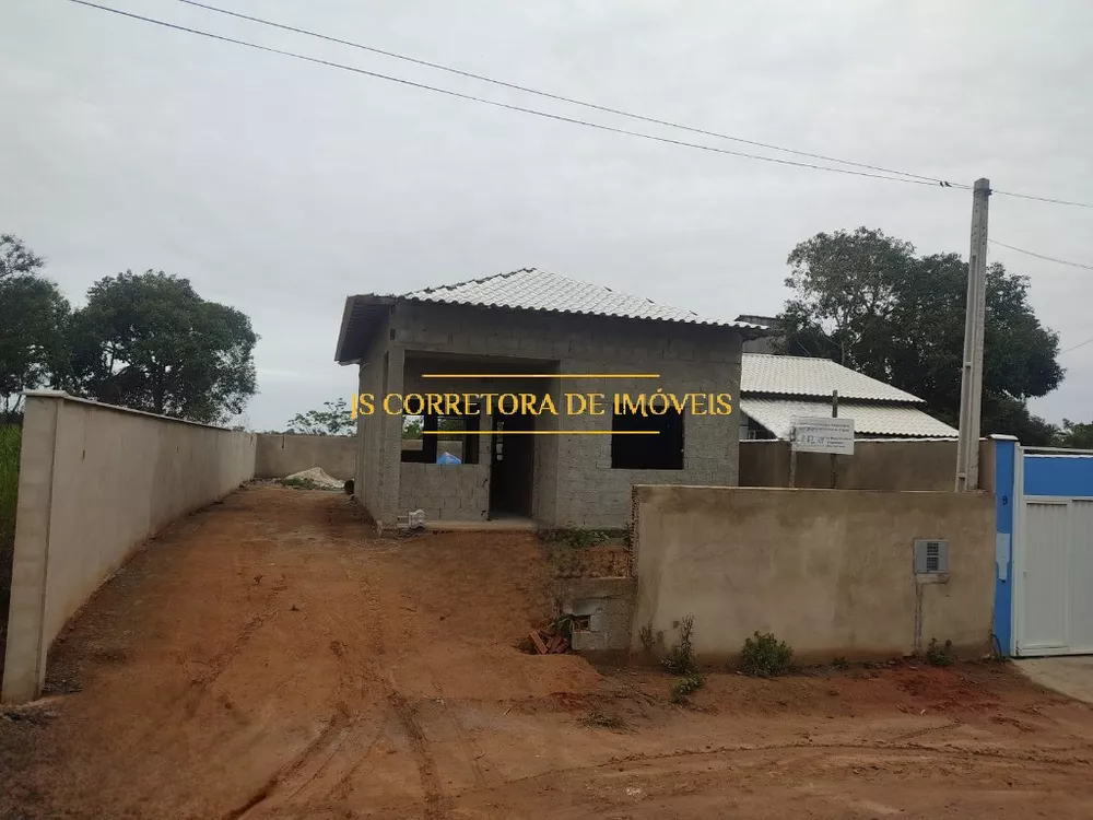 Casa à venda com 2 quartos, 300m² - Foto 1