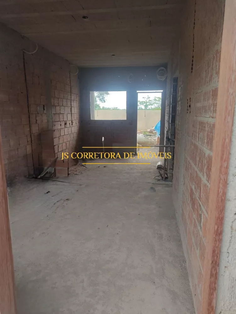 Casa à venda com 2 quartos, 300m² - Foto 3