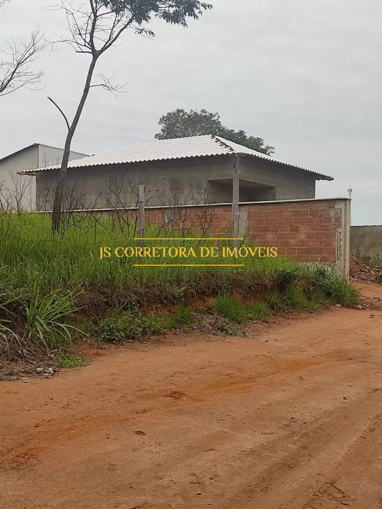 Casa à venda com 2 quartos, 300m² - Foto 8