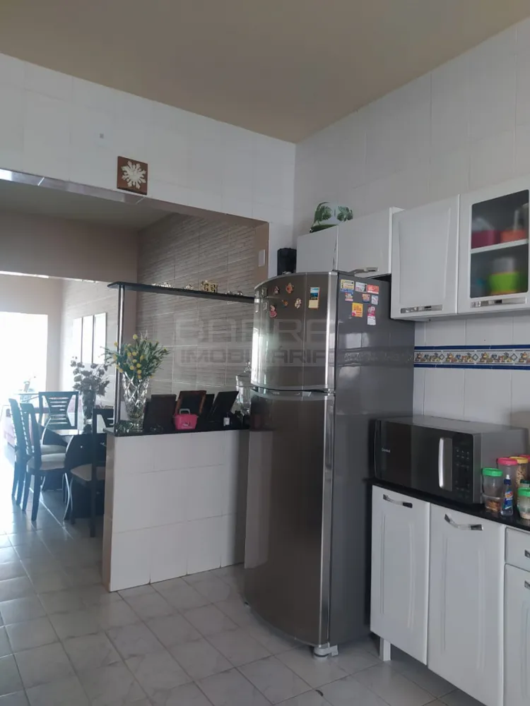 Casa, 3 quartos, 225 m² - Foto 3