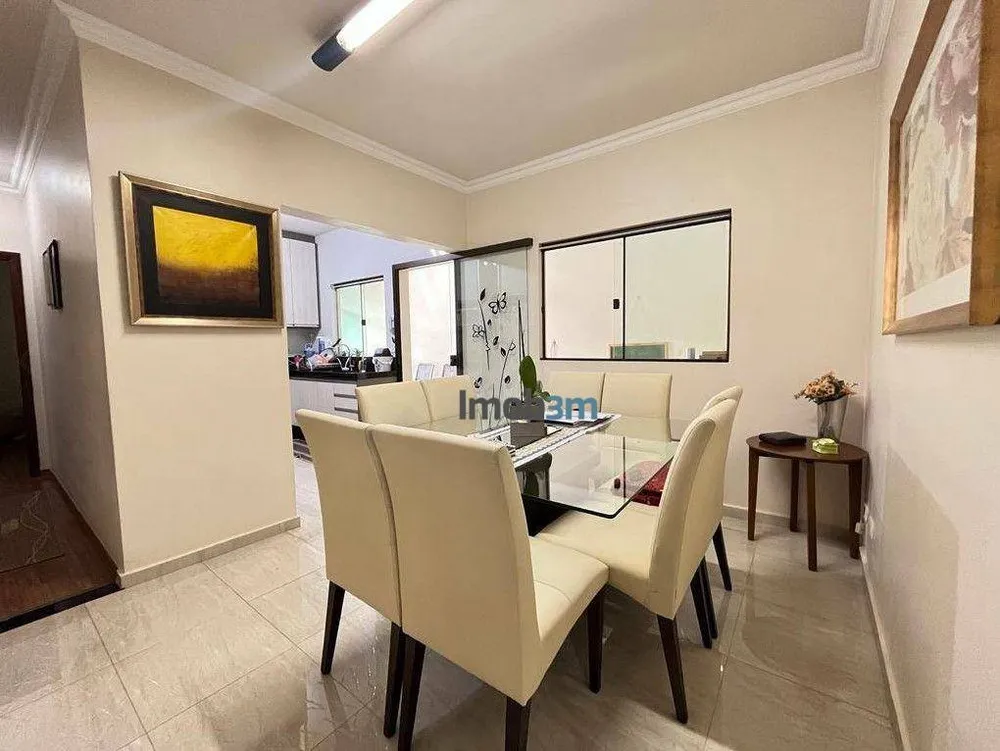 Casa, 3 quartos, 177 m² - Foto 3