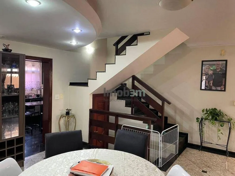 Casa, 5 quartos, 300 m² - Foto 1