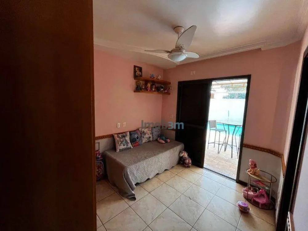 Casa, 5 quartos, 300 m² - Foto 5