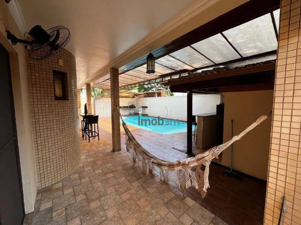 Casa, 5 quartos, 300 m² - Foto 9