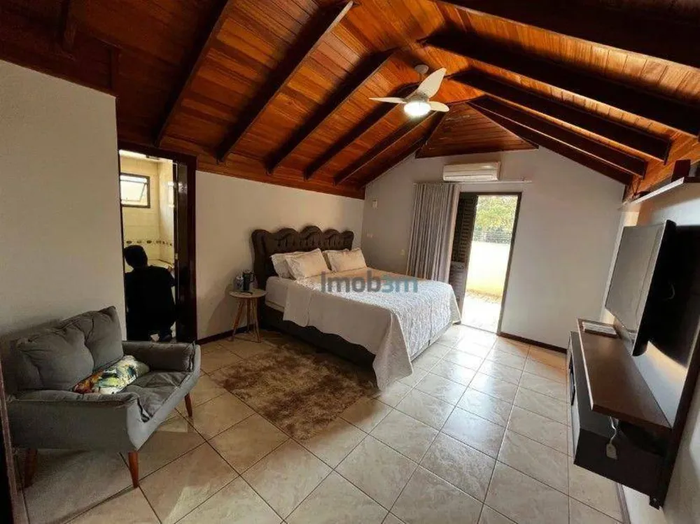 Casa, 5 quartos, 300 m² - Foto 8