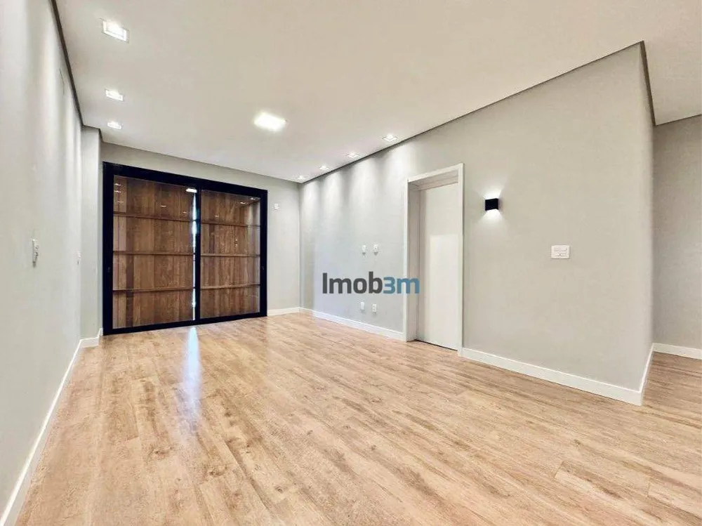 Sobrado, 3 quartos, 208 m² - Foto 1