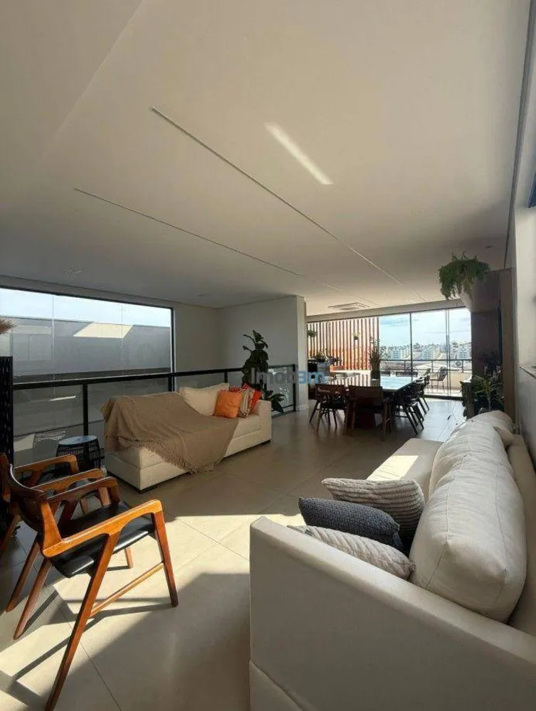Sobrado, 3 quartos, 232 m² - Foto 1