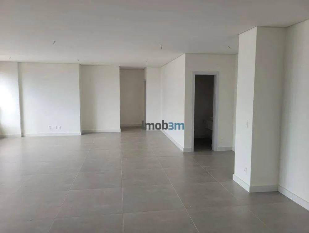 Apartamento, 3 quartos, 139 m² - Foto 3