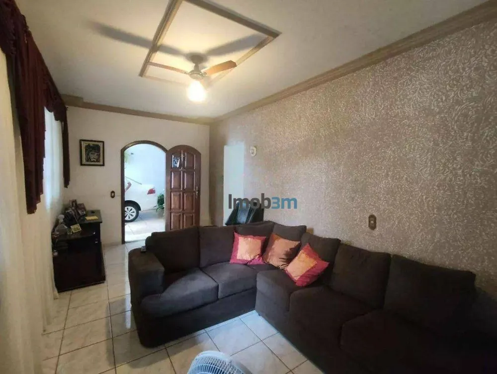Casa, 3 quartos, 104 m² - Foto 2