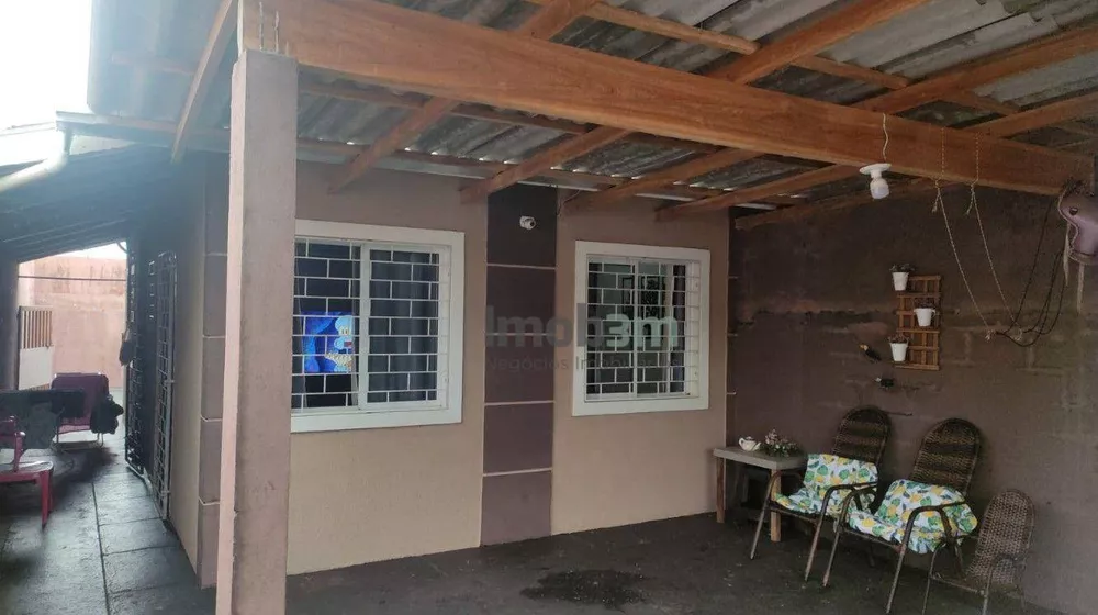 Casa à venda com 2 quartos, 90m² - Foto 1