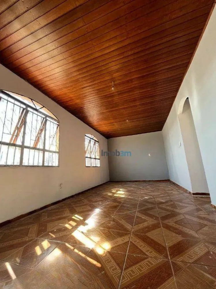 Casa, 3 quartos, 245 m² - Foto 2