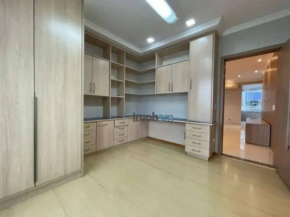 Apartamento, 4 quartos, 231 m² - Foto 6