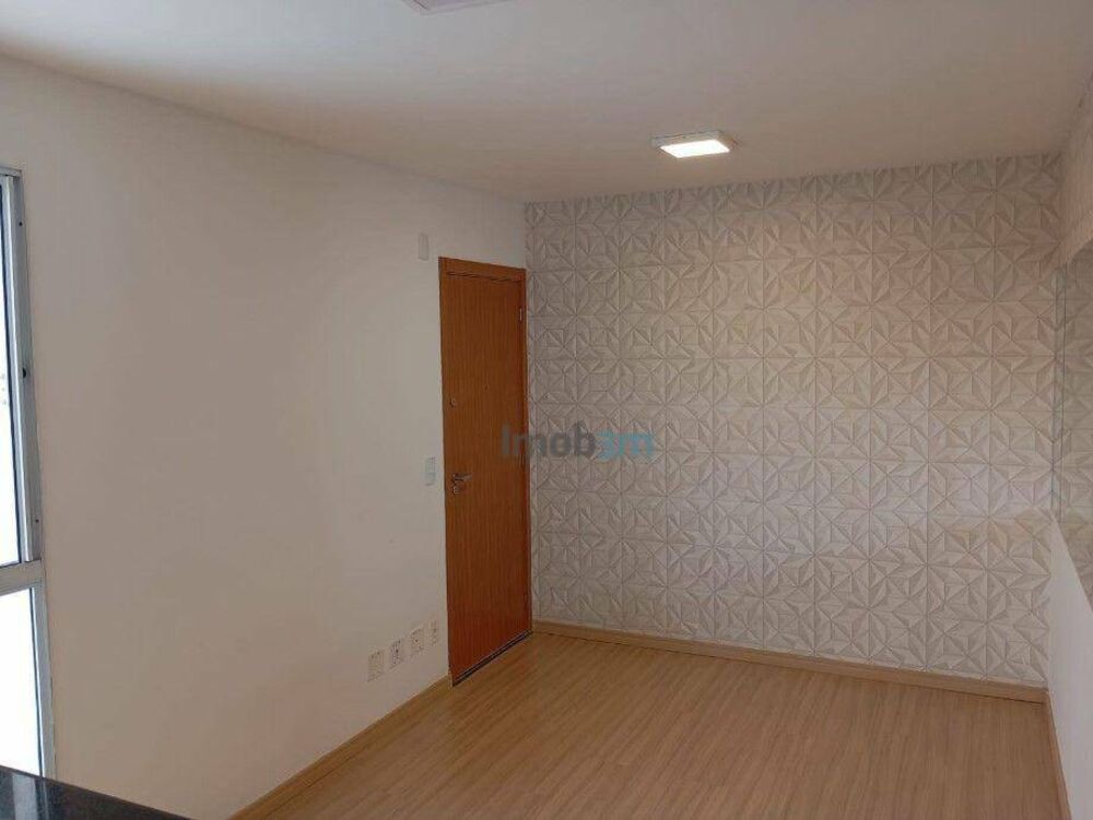 Apartamento para alugar com 2 quartos, 42m² - Foto 1