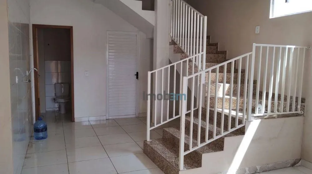 Casa, 6 quartos, 180 m² - Foto 8