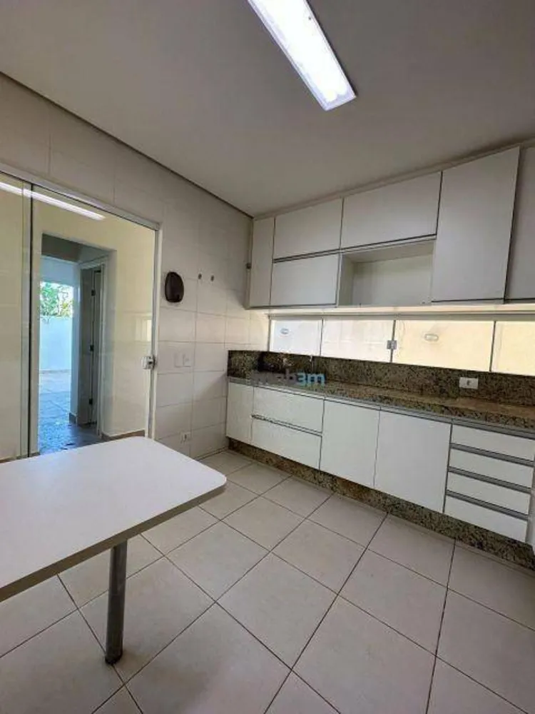 Sobrado, 4 quartos, 240 m² - Foto 6
