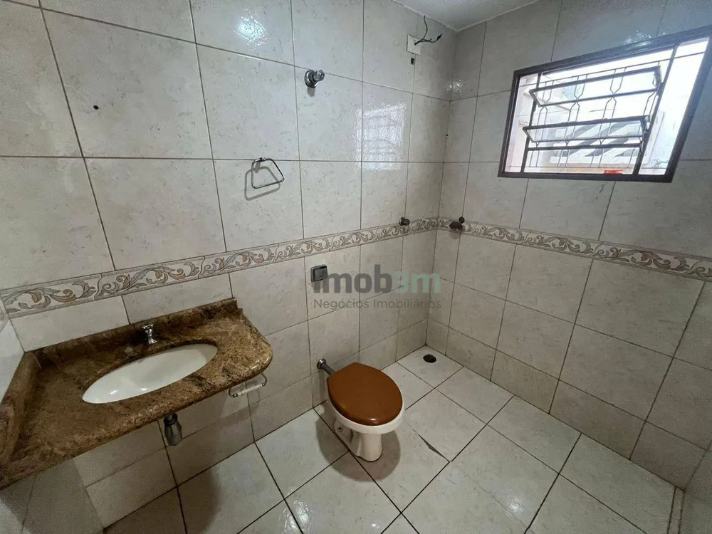 Casa, 4 quartos, 240 m² - Foto 12