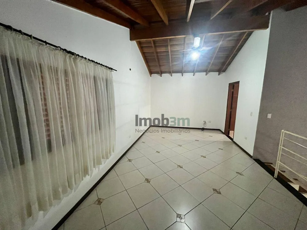 Casa, 4 quartos, 240 m² - Foto 7
