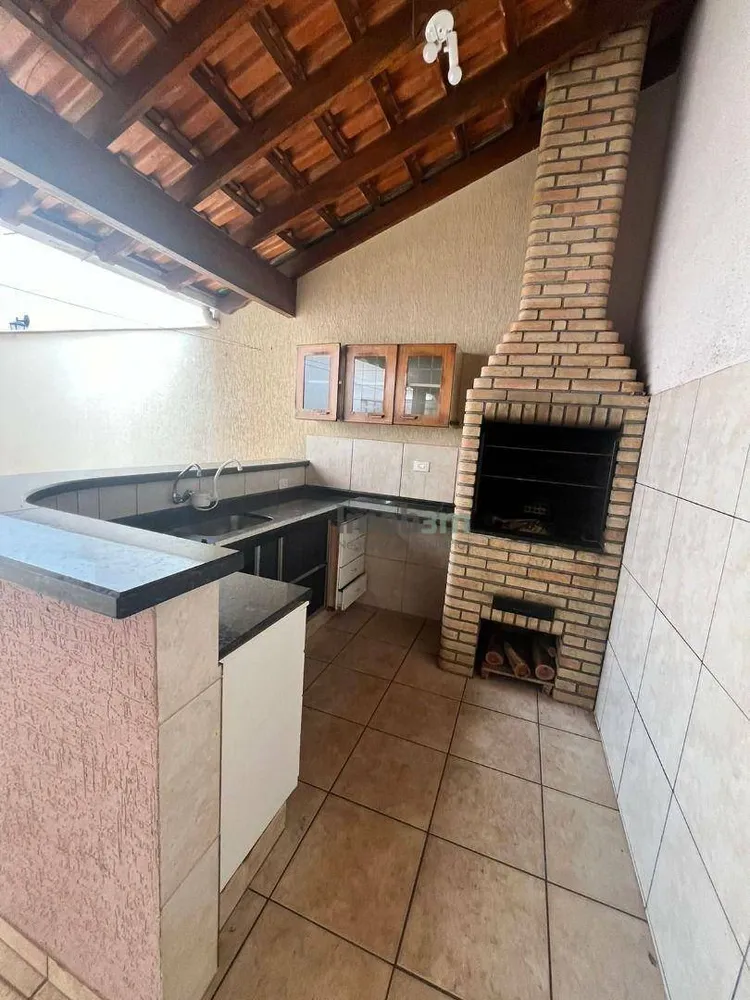 Casa, 4 quartos, 240 m² - Foto 2