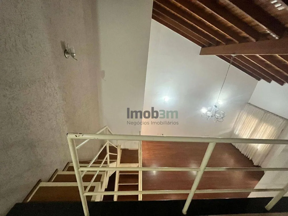 Casa, 4 quartos, 240 m² - Foto 9
