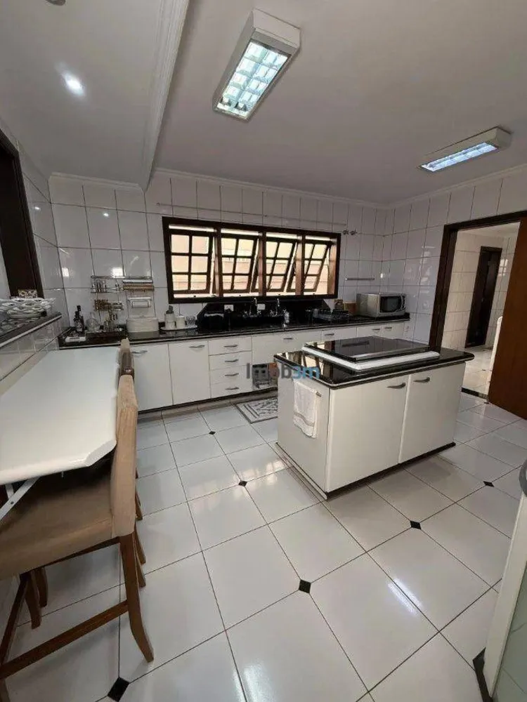 Sobrado, 3 quartos, 360 m² - Foto 6