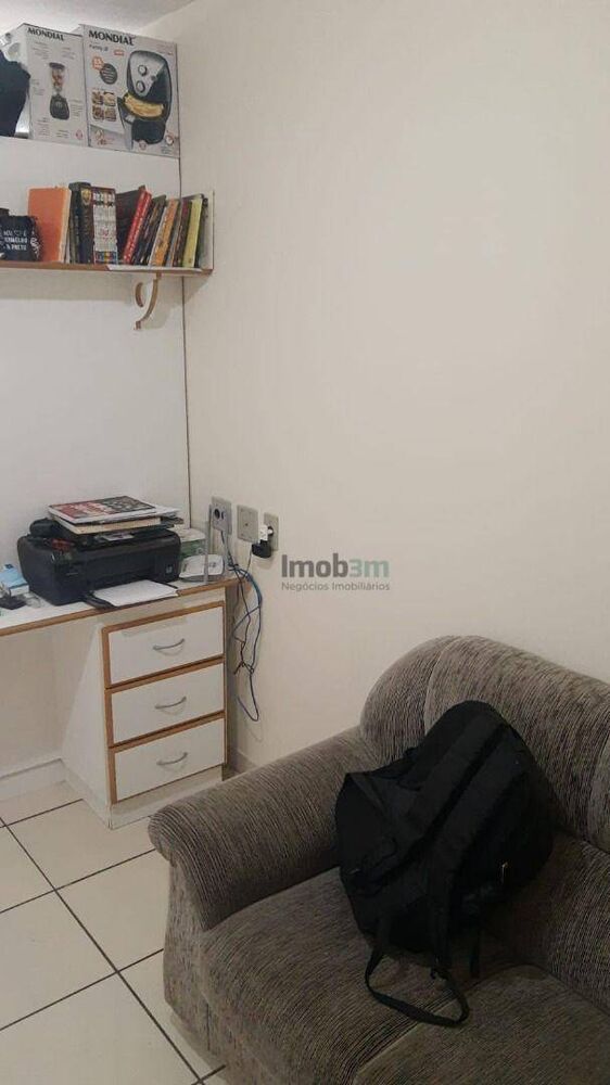 Apartamento à venda com 1 quarto, 43m² - Foto 2